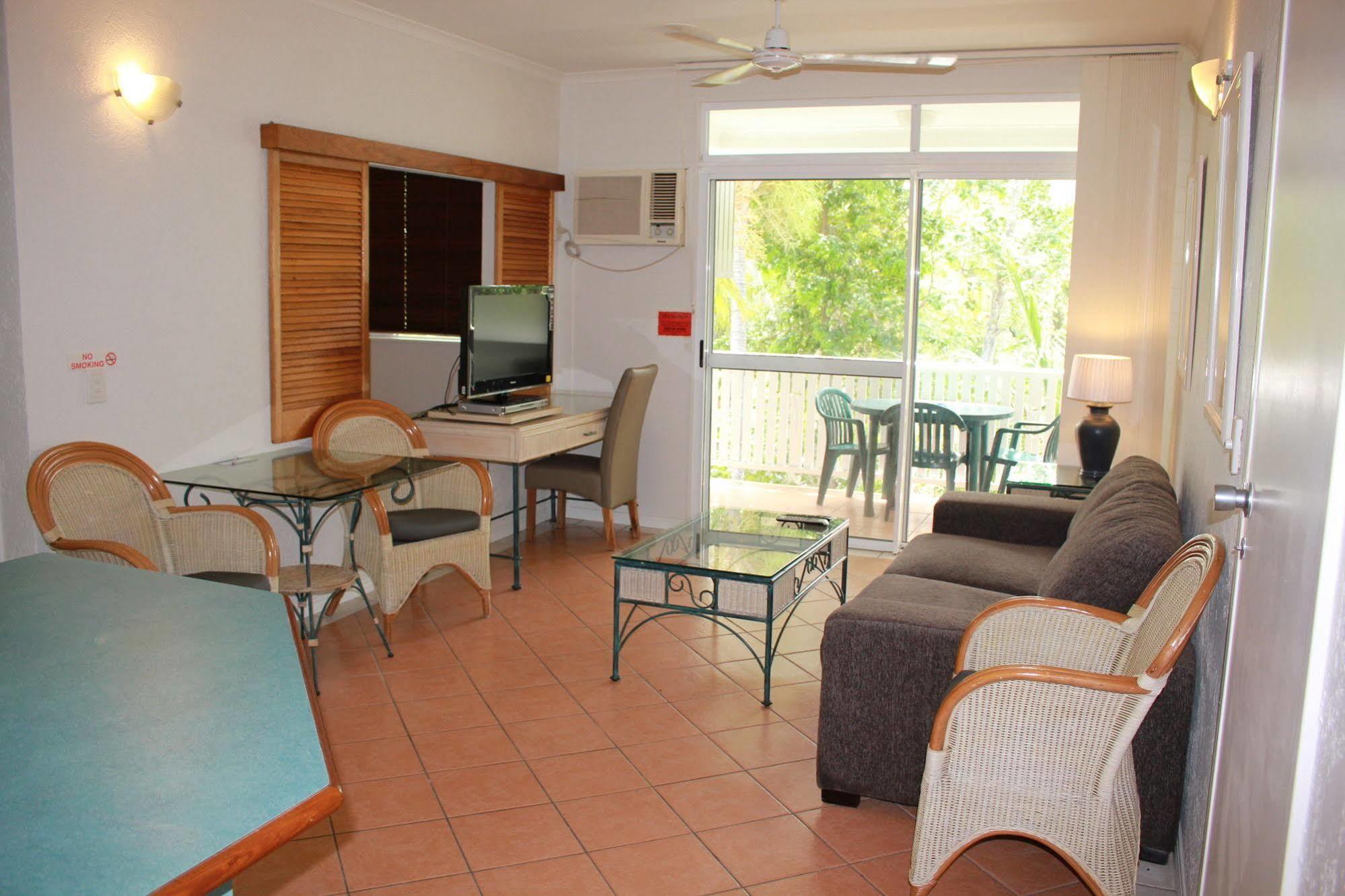 Seascape Holidays - Coral Apartments Πορτ Ντάγκλας Εξωτερικό φωτογραφία